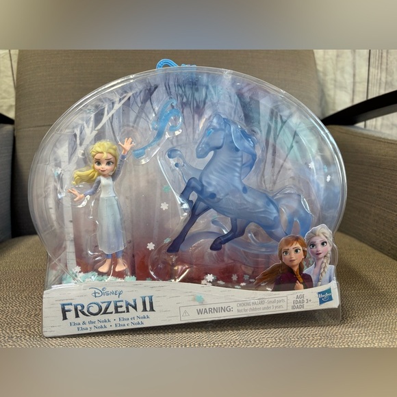 Disney Frozen 2 Mini Figure Doll Pack ELSA & NOKK Water Spirit Horse Playset - Picture 1 of 4
